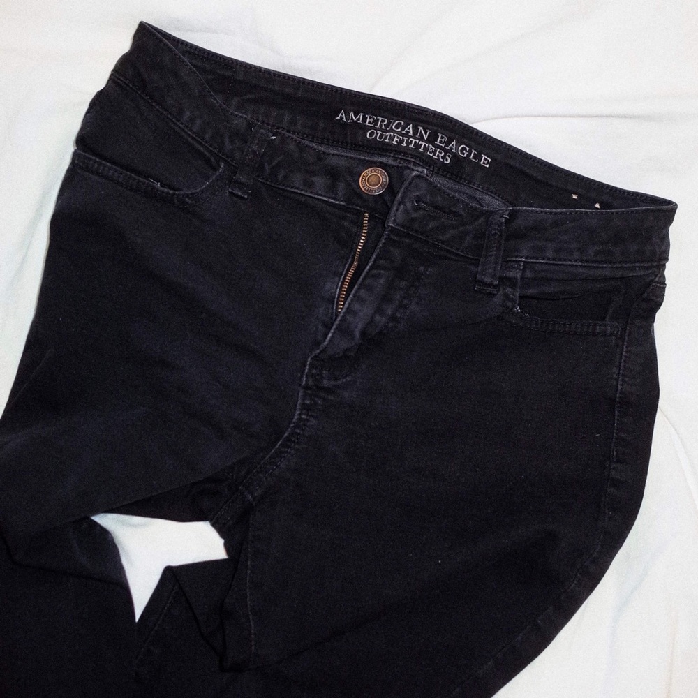 American Eagle Cigarette High Waisted Jean